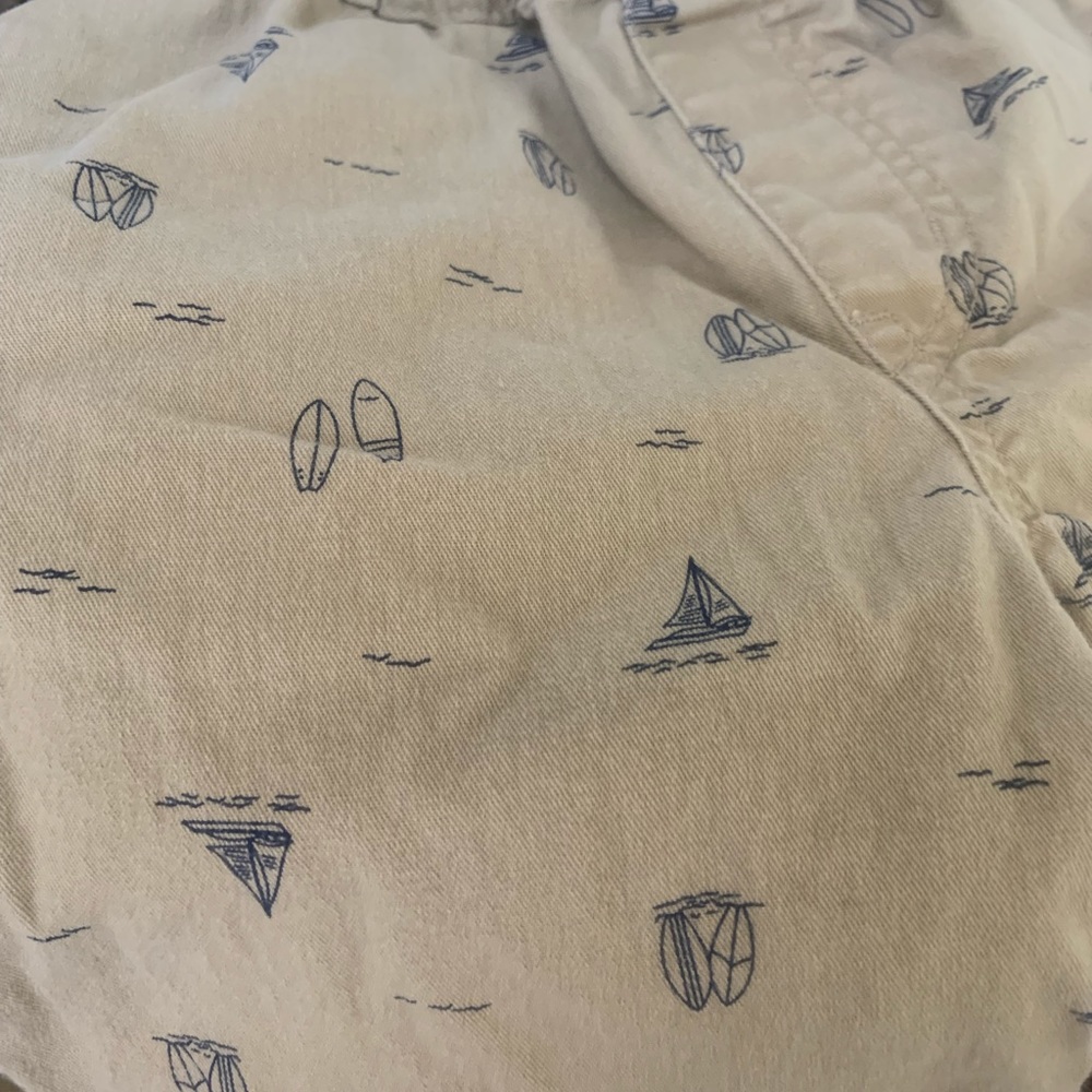 Uniqlo kid shorts size 7-8